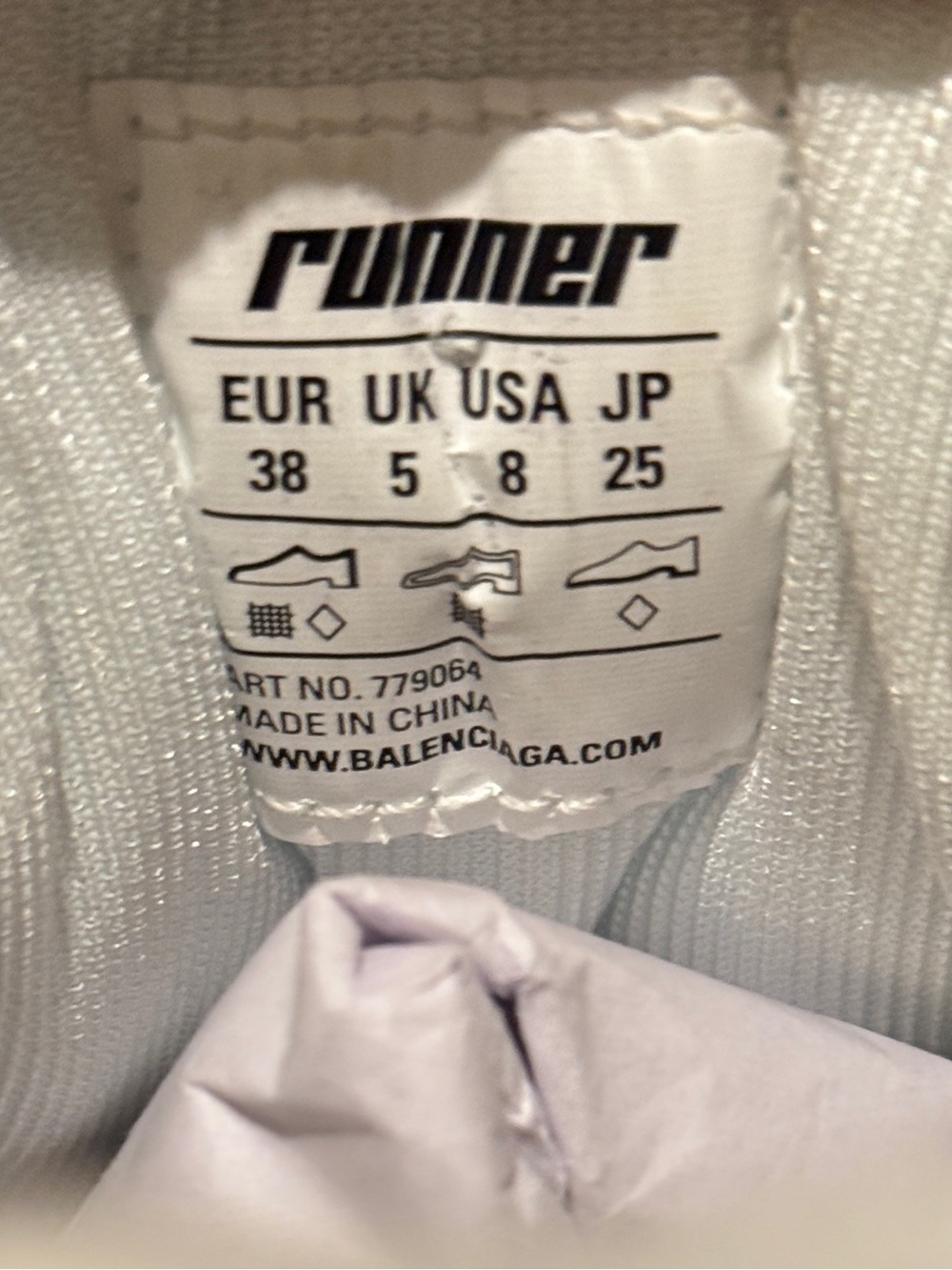 Balenciaga NEW in box Runner 2.0 Sneakers white/ cream/ pastel blue 38 - Picture 12 of 14